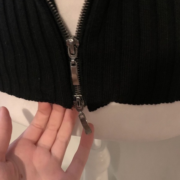 Black Ribbed Vest with Faux Fur Collar - Picture 3 of 3